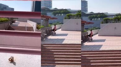 牛逼啊 大白天在公园吃鸡 开不开心啊 加油 旁边小伙们喊加油 妹子们叽叽喳喳 两人当他们空气我行我素